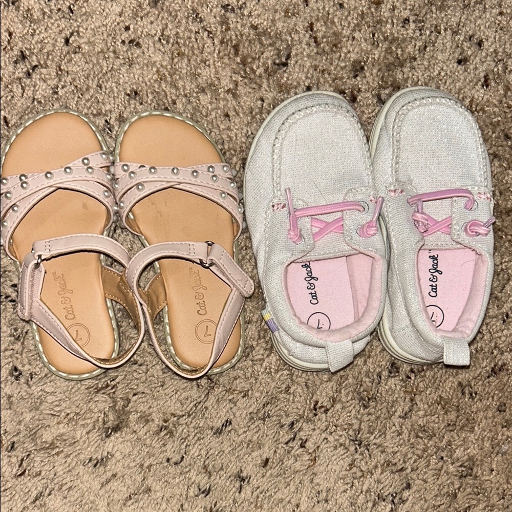 Cat & Jack shoe bundle size 7.